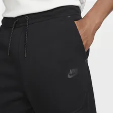 Штаны Nike Sportswear Tech Fleece, размер L + Nike Air Max Pulse Roam, размер 42