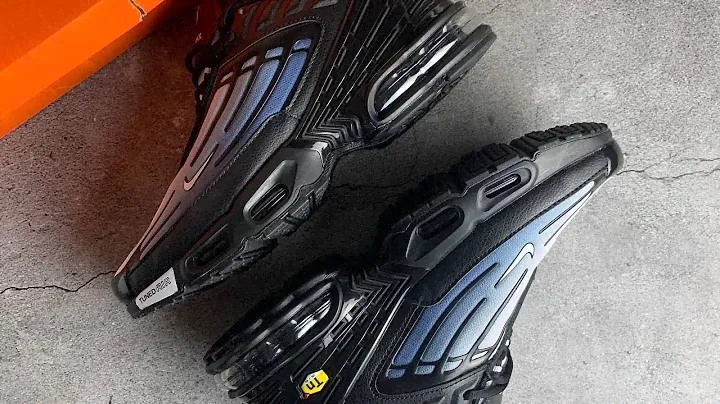 Кроссовки Nike TN Plus